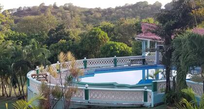 Savannes Bay Garden Inn