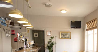 The Royal Oak Hotel
