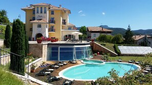Property grounds - La Quiete Resort (Romeno)