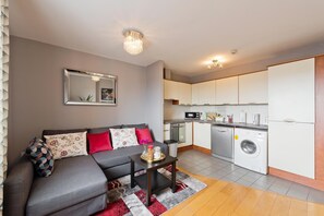 Flat-screen TV - Greeg Court (Dublin)