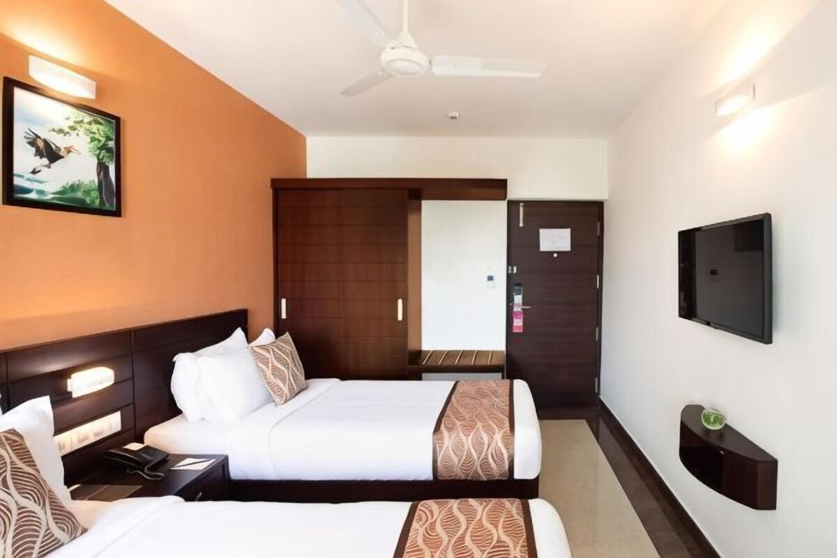 In-room safe, desk, blackout curtains, soundproofing
