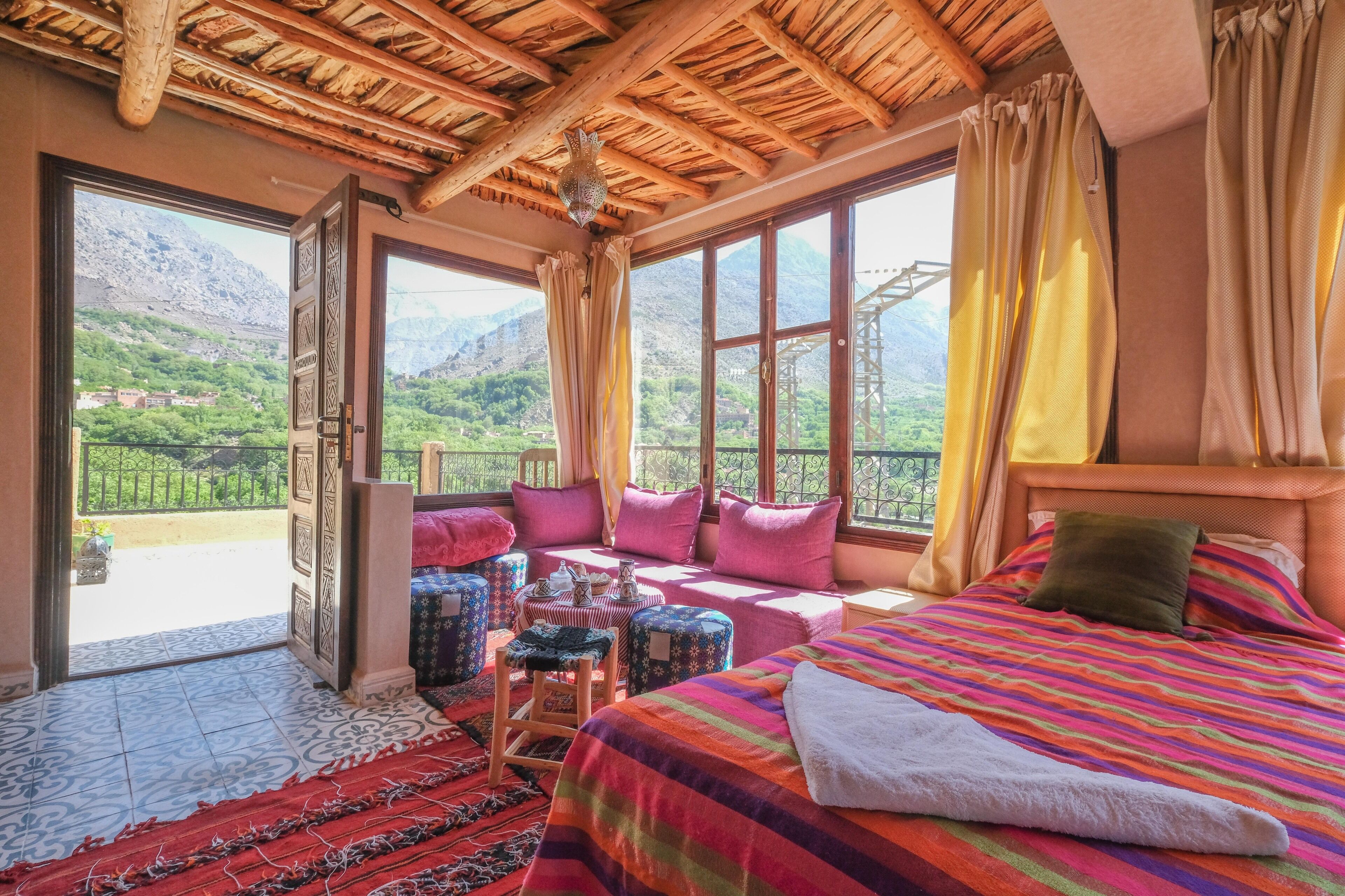 Deluxe Suite with Terrace | Bathroom | Shower, hair dryer, bathrobes, slippers