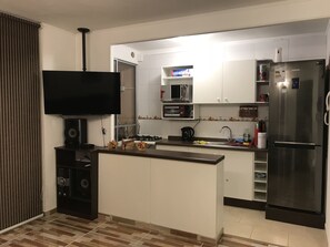 Family Apartment, 3 Bedrooms, Non Smoking | Living area | Flat-screen TV - Cosmopolita (La Serena)