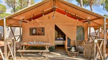 Family Tent | Terrace/patio