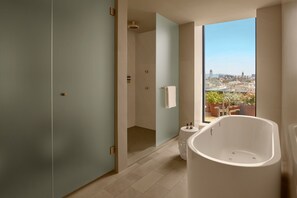 Designer toiletries, hair dryer, bathrobes, slippers - The Barcelona EDITION (Barcelona)