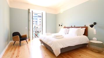 2 bedrooms, in-room safe, individually decorated, individually furnished