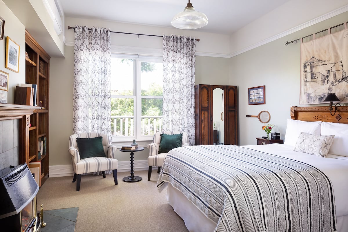 Habitación superior, 1 cama de matrimonio | 1 dormitorio y ropa de cama de alta calidad