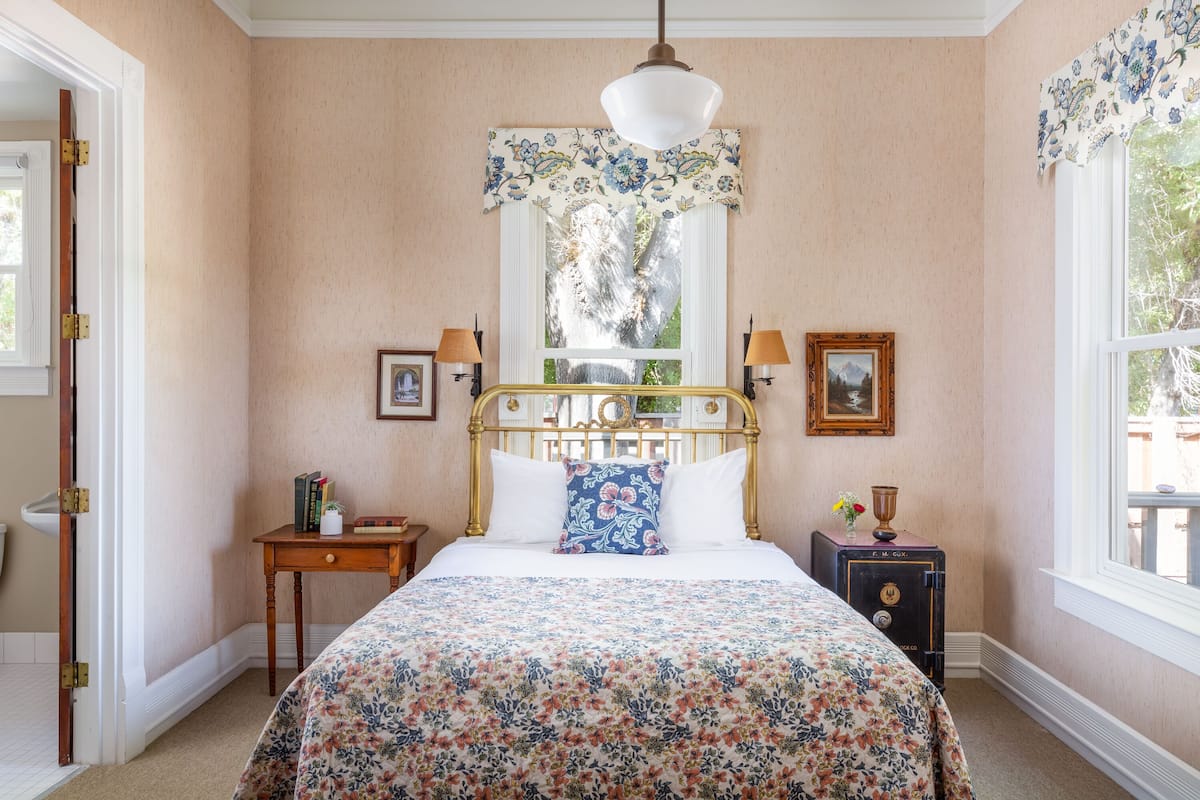 Habitación junior, 1 cama de matrimonio, planta baja | 1 dormitorio y ropa de cama de alta calidad