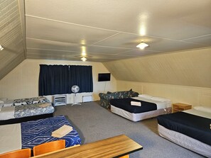 Cabana familiar | Cortines opaques, wifi gratuïta i roba de llit 