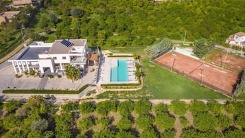 Fachada da propriedade