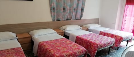 Quadruple Room, Private Bathroom (External)