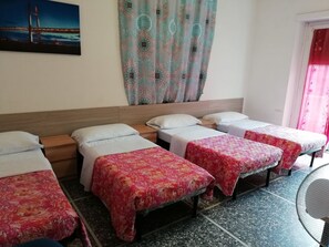 Quadruple Room, Private Bathroom (External) | Desk, iron/ironing board, free WiFi, bed sheets - B&B Casa Felicità (Rome)