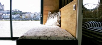 UNUSUAL GORGEOUS TRADITIONAL BOAT FACING THE CHATEAU DE SAUMUR