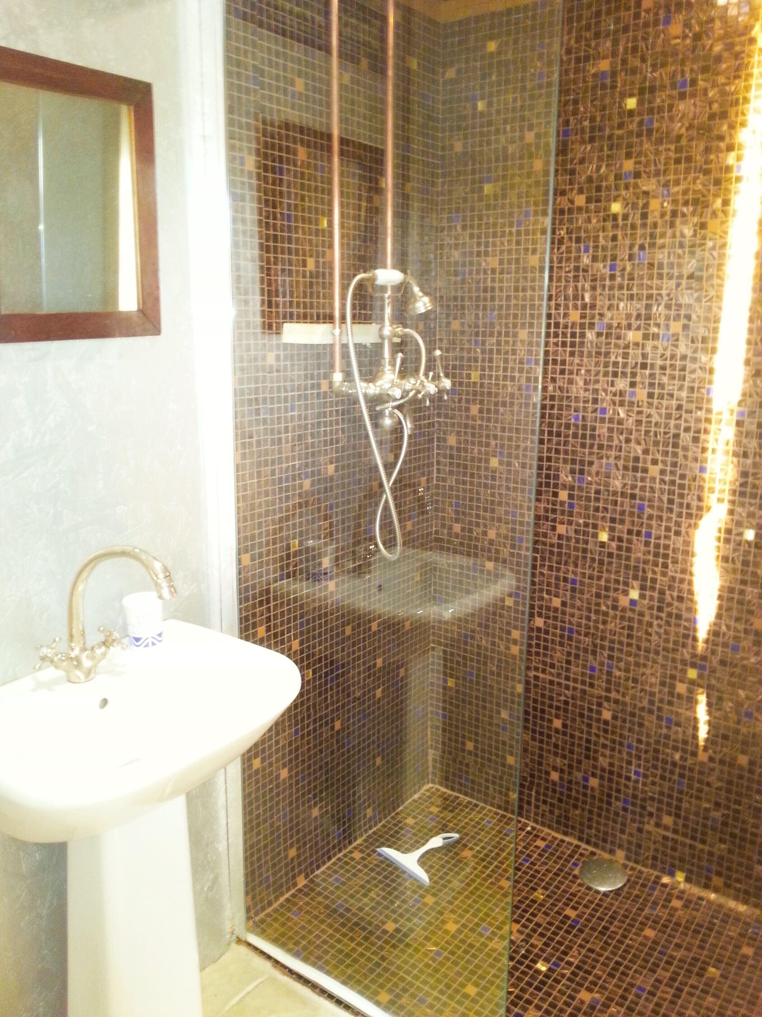 シャワー、タオル