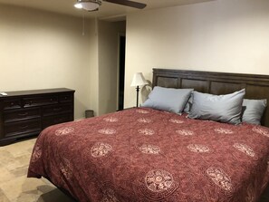 1 bedroom, desk, iron/ironing board, free WiFi