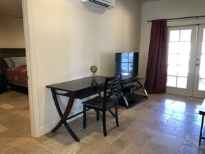 Interior - Amazing luxury rental in historic house in central tucson. (Tucson)