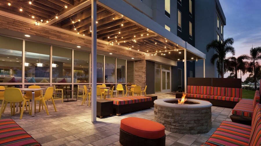 Home2 Suites by Hilton Sarasota - Bradenton Airport, FL
