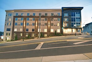 Exterior - Homewood Suites by Hilton Athens Downtown University Area (Athens)