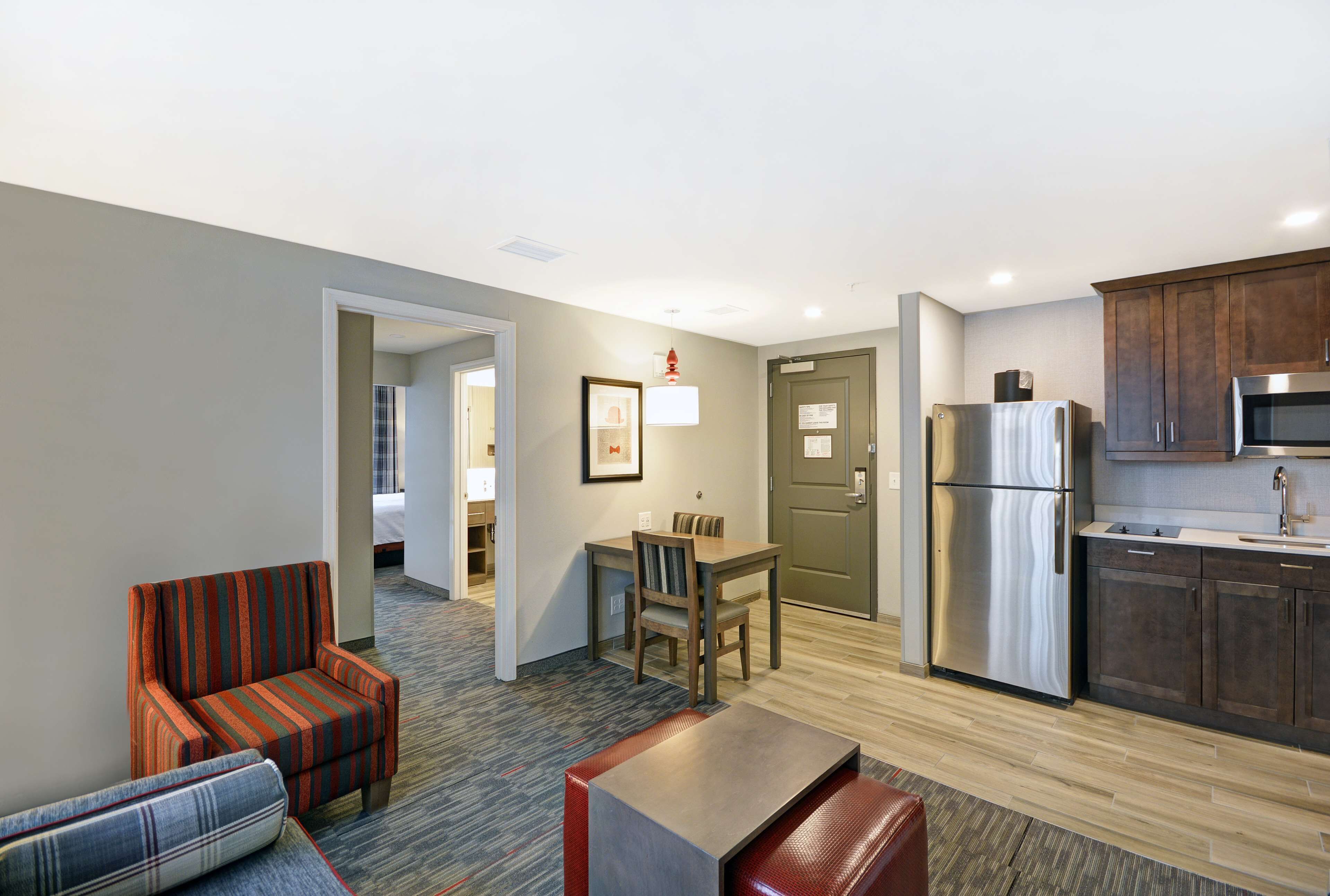 Suite, 2 Bedrooms, Non Smoking | Living area | TV