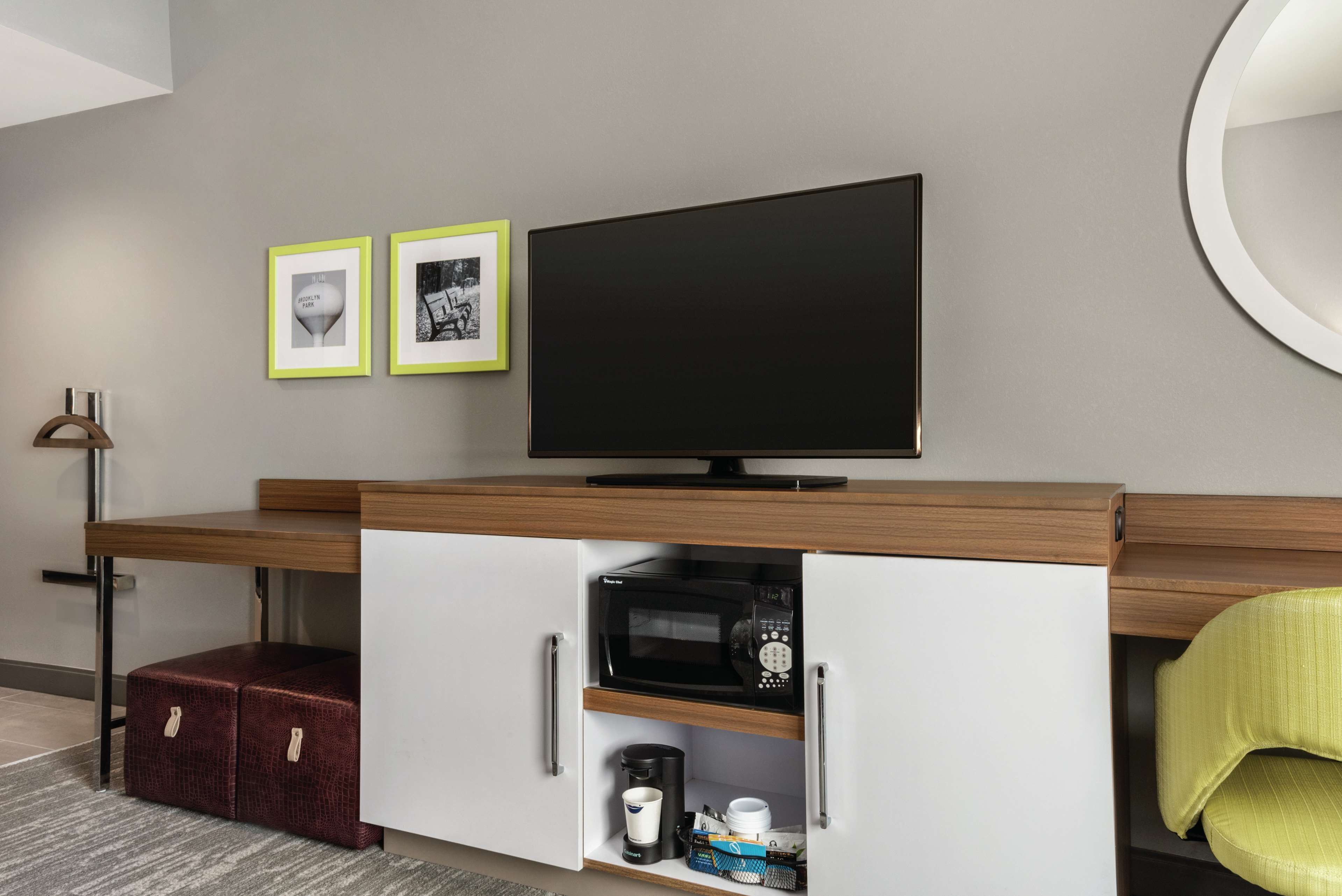 in-room safe, free wifi, bed sheets