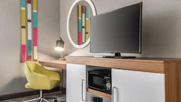 In-room safe, free WiFi, bed sheets