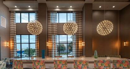 Hampton Inn & Suites Dallas/Plano Central