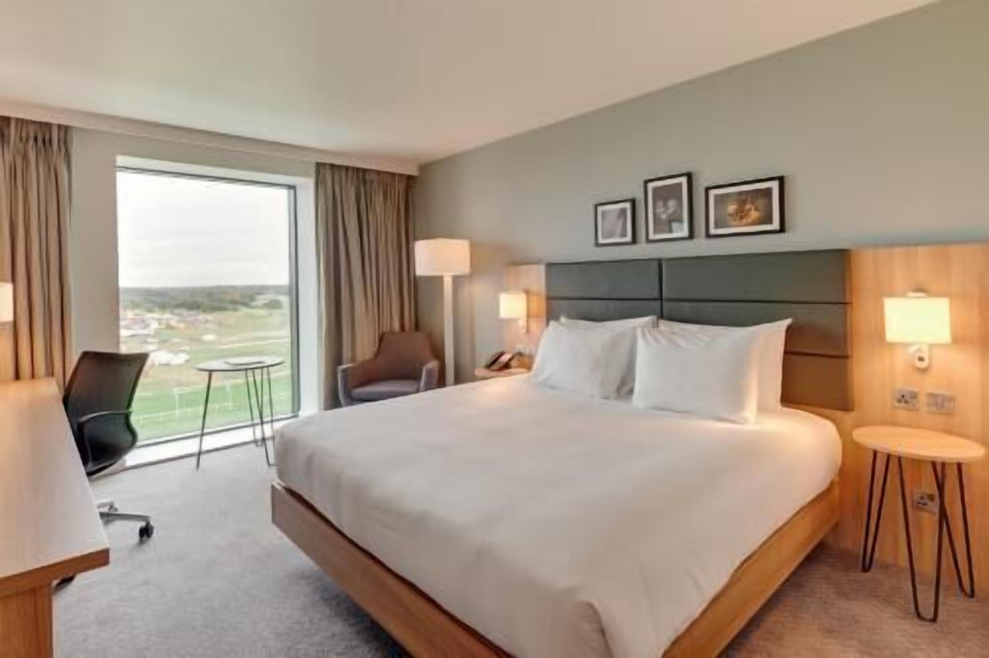 In-room safe, desk, blackout drapes, soundproofing