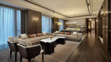 Presidential Suite, 1 Bedroom | Living area