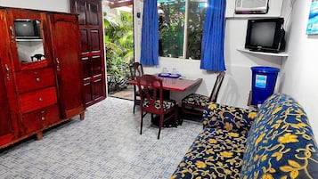 Superior Studio, Garden View | In-room safe, desk, soundproofing, free WiFi