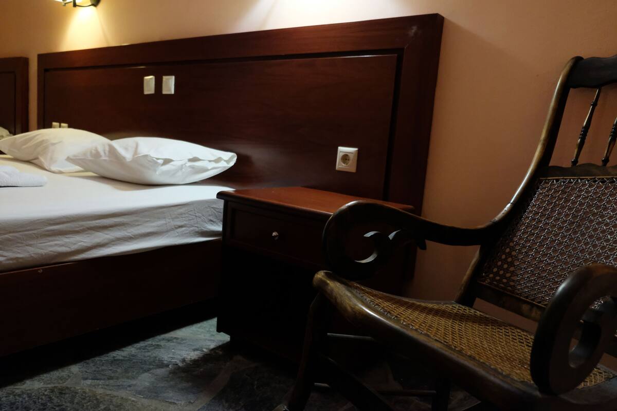 In-room safe, iron/ironing board, free WiFi, bed sheets