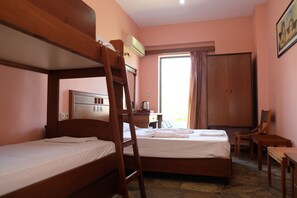 In-room safe, iron/ironing board, free WiFi, bed sheets