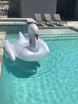 Outdoor pool - The Colony House Palm Springs (Palm Springs)