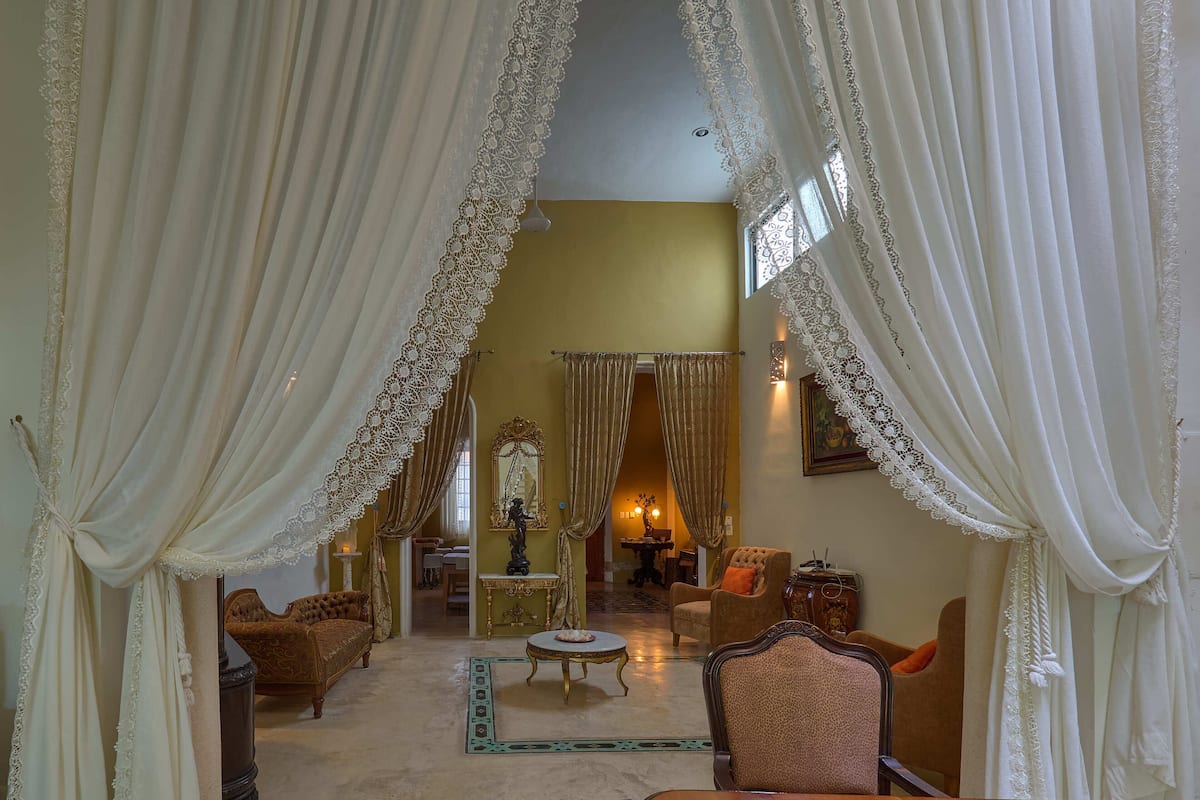 body treatments, hot stone massages, deep-tissue massages, body wraps