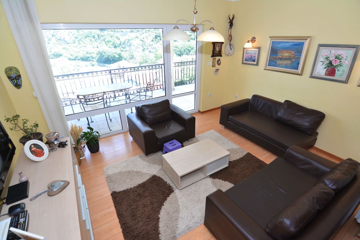Comfort Apartment, 2 Bedrooms, Terrace, Sea View | Living room | Flat-screen TV