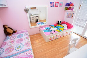 Comfort Apartment, 2 Bedrooms, Terrace, Sea View | Premium bedding, desk, iron/ironing board, free WiFi - Apartments Elena (Kotor)