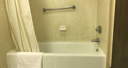 West Motel