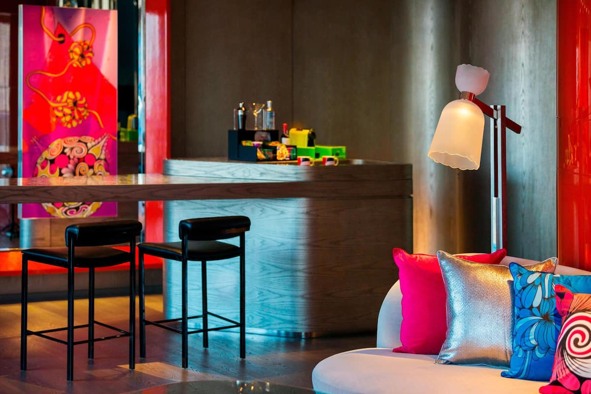 Suite, 1 Bedroom, Non Smoking, Lake View | Hypo-allergenic bedding, down duvets, minibar, in-room safe