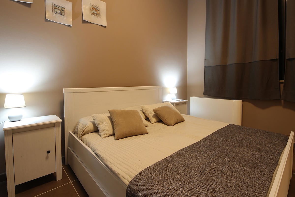 Superior Room, Courtyard View | Free WiFi, bed sheets