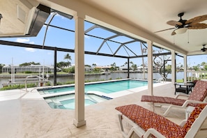 A heated pool - Waterfront 3BR Marco Island home with heated pool and WiFi. (Marco Island)