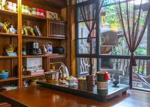 Bar (on property) - Mountain For Inn (Zhangjiajie)