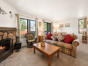 Smart TV, fireplace, DVD player