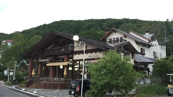 Perincian bahagian luar