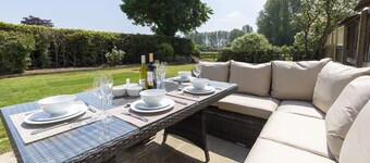 South Winds - sleeps 7 guests  in 4 bedrooms