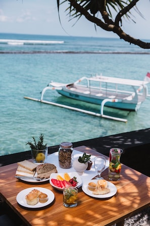 Food and drink - Alam Candi Resort (Karangasem)