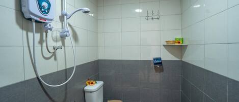 Shower kamar mandi