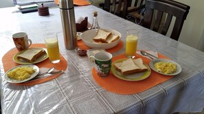 Free daily continental breakfast