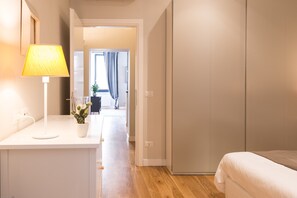 2 chambres, fer et planche à repasser, Wi-Fi, draps fournis