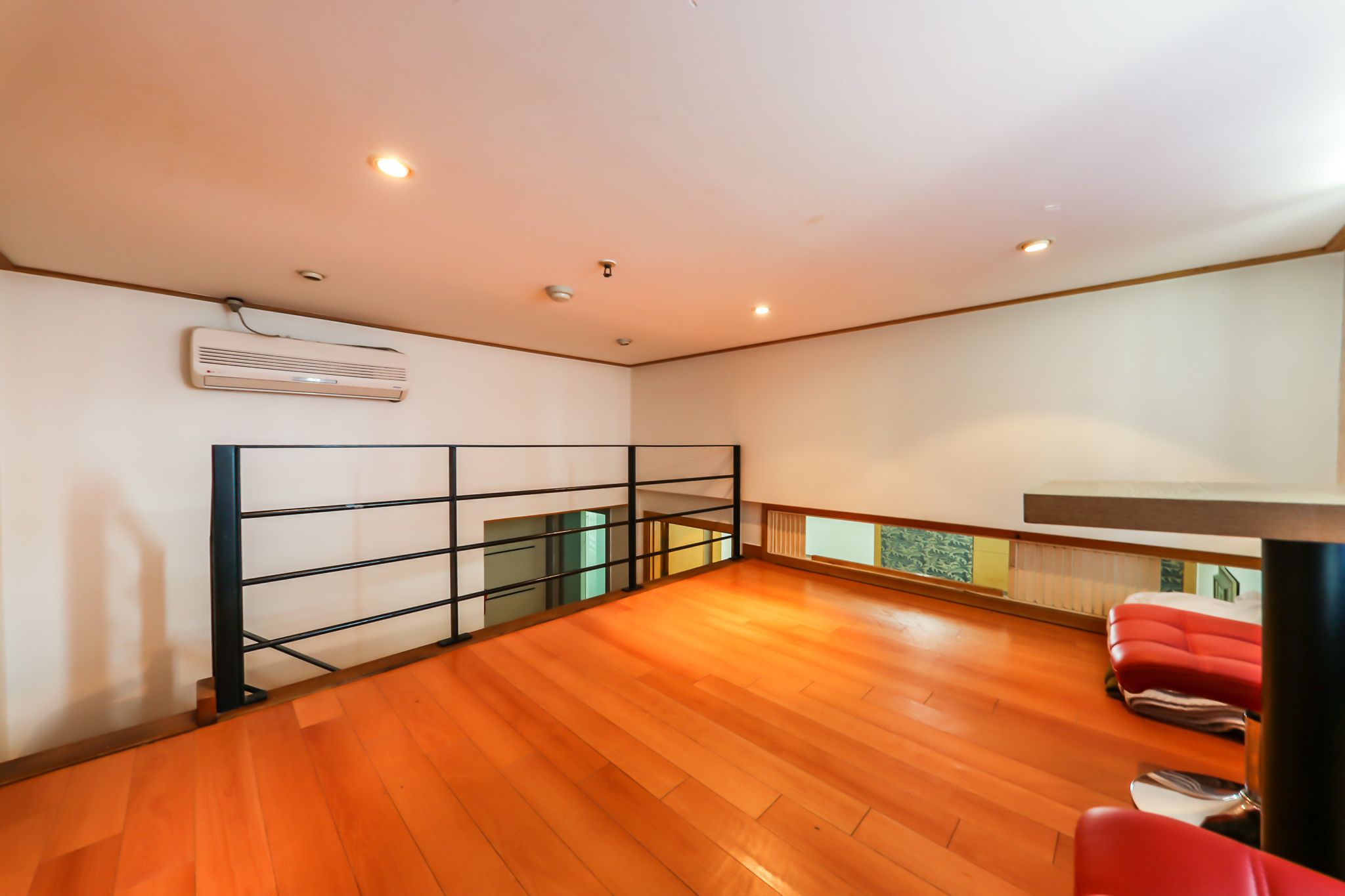 Family Room | Free WiFi