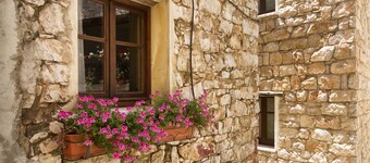 Ancient Stone Houses - Dom'e Pedra