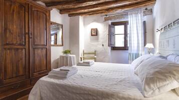 2 chambres, fer et planche Ă repasser, Wi-Fi, draps fournis